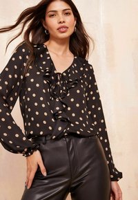 Friends Like These RUFFLE DETAIL LONG SLEEVE  -REGULAR FIT - Palaidinė - black