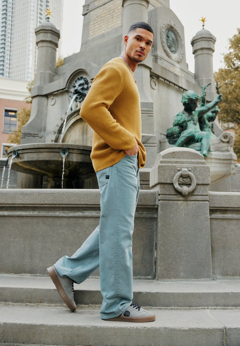 Blackstone Sportbačiai - gun metal