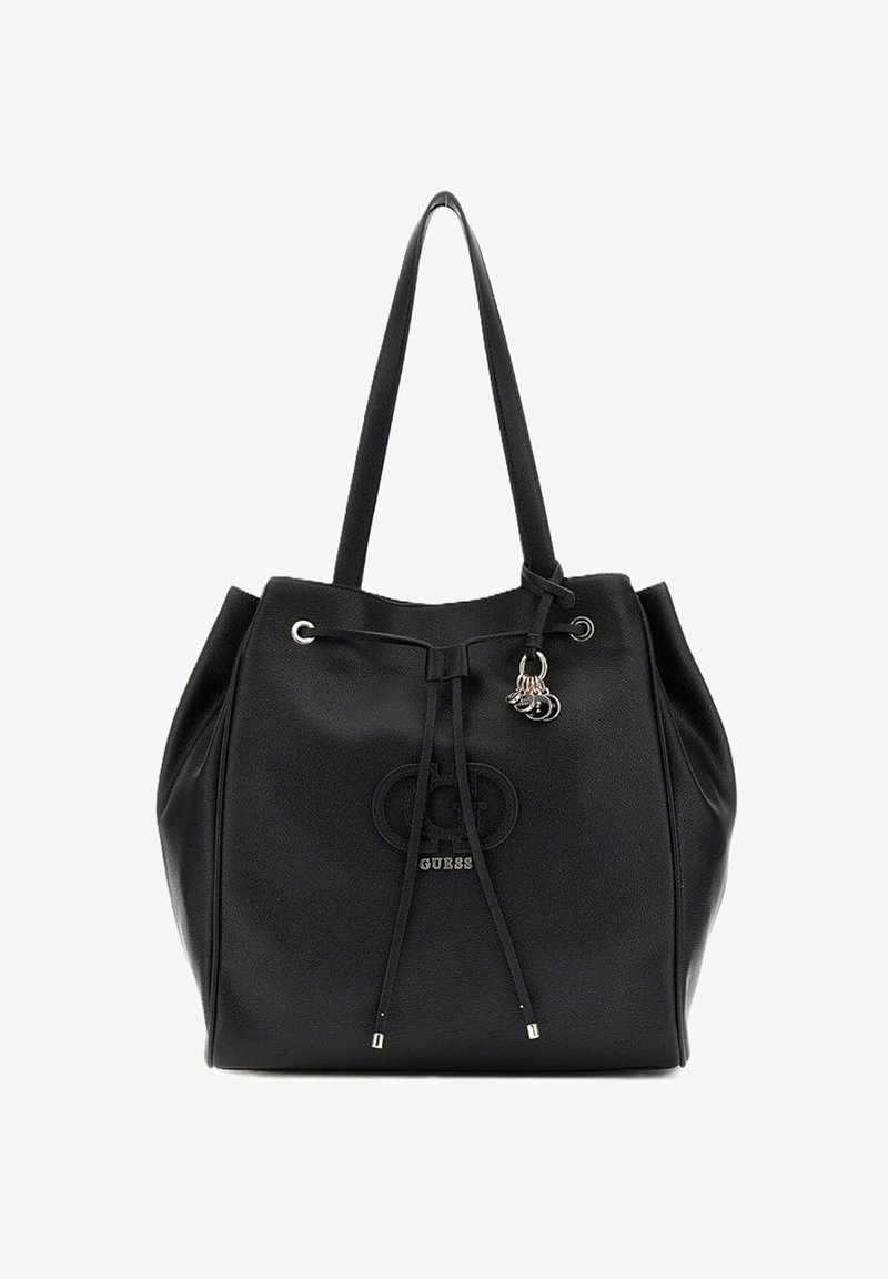 Sac fourre-tout en simili cuir noir avec un haut resserré, des accessoires en argent et un logo embossé. Il dispose de deux poignées et d'une surface texturée.
