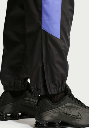 Nike Sportswear, M NK WR LND PANT 26 - Pantalon de survêtement - black sapphire sapphire