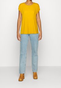 Vero Moda Jednoduché tričko - yellow