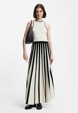 FALENDULA - Stickad klänning - patterned two