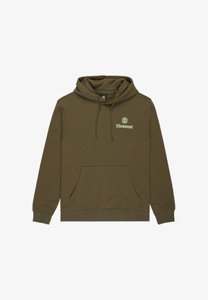 Olijfgroene hoodie, gemaakt van zacht materiaal. Voorzien van een voorzak en een bedrukt logo op de borst. Verstelbare trekkoord capuchon.
