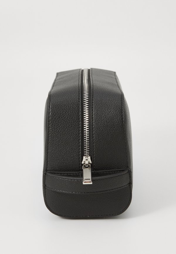 WASHBAG KIT - Wash bag3