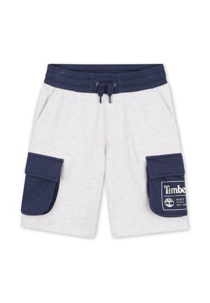 Shorts gris clair avec une ceinture élastique bleu marine, un cordon de serrage, et deux grandes poches cargo bleu marine, dont une étiquetée avec le logo Timberland et du texte.