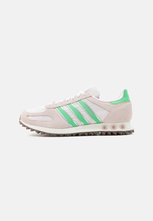adidas Originals LA TRAINER OG - Baskets basses - almost pink/semi screaming green
