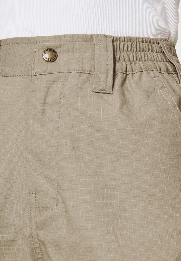 HOOPER BAY CARGO - Cargo trousers - khaki3