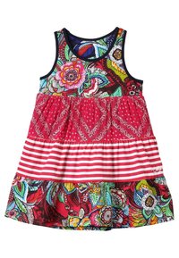 Kolorowa sukienka bez rękawów z kwiatowymi i paisley wzorami, granatowym dekoltem, czerwono-białym paskowanym akcentem i falbanowym dołem.