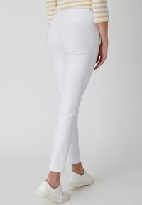 Damart CONFORT 7/8ÈME - Pantalon classique - ecru