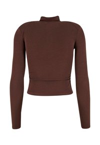 Braun geripptes Langarmtop mit hohem Ausschnitt und figurbetonter Passform. Hat eine cropped Länge und eine glatte Textur. Keine sichtbaren Verschlüsse.