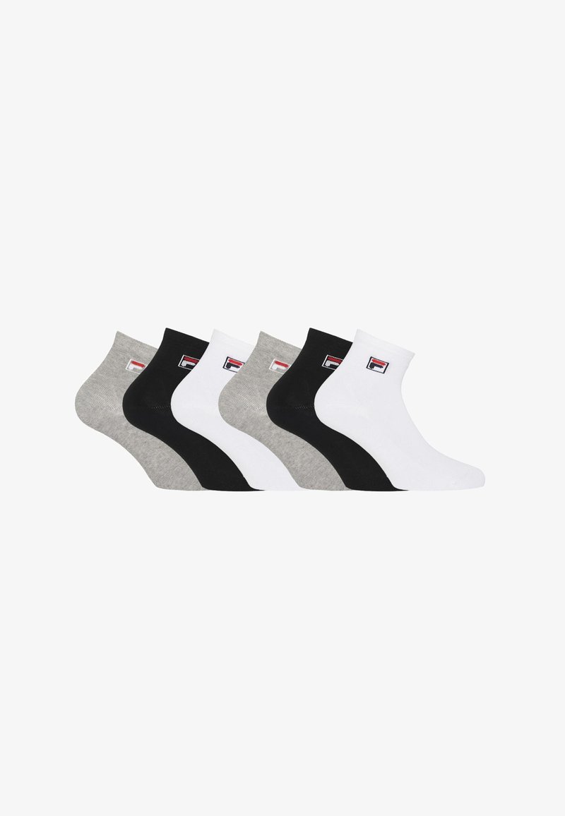 Six chaussettes de cheville en gris, noir et blanc, chacune avec un petit logo rectangulaire rouge, blanc et bleu près du bord-côte.