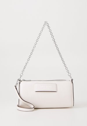Light pink leather handbag with a silver chain strap, logo plaque, and zip closure. Features a detachable leather shoulder strap.