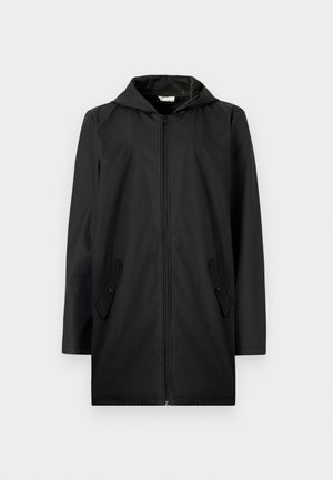 Manteau imperméable noir avec capuche, doté d'une fermeture éclair à l'avant et de poches latérales. Matière lisse et légère sans motifs ni accents visibles.