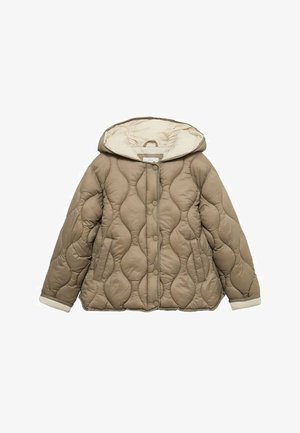 Beige gewatteerde pufferjack met een capuchon, voorzien van een crèmekleurige voering, drukknoopsluiting en contrasterende textuurelementen. De mouwen zijn ook met crèmekleurige cuffs.