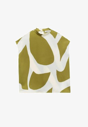 Blouse à manches courtes avec un col montant, motif abstrait vert olive et blanc, en satin lisse, et fermeture éclair au dos.