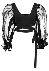 Svart kort topp med ett fast liv och genomskinliga puffärmar med rynkade detaljer. Inkluderar en knytning runt midjan.