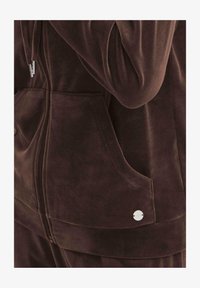 Unselected, coffee bean