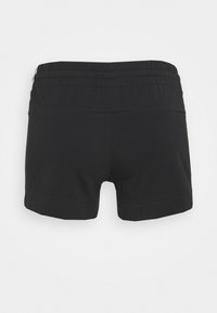 Pantalones cortos negros hechos de tela elástica, con una amplia banda elástica en la cintura y dos bolsillos traseros, con dobladillos cosidos y un corte ajustado.