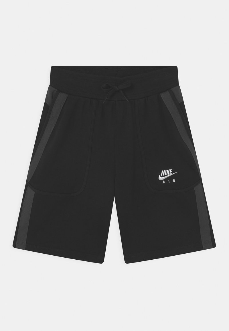 Shorts Nike Air noirs avec taille à cordon, poches latérales et rayures verticales foncées sur chaque jambe.