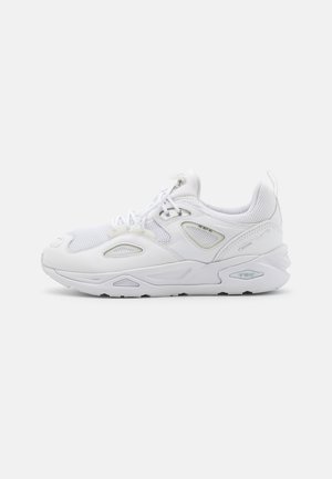 Puma TRC BLAZE TRIPLE  - Edzőcipő - white/silver