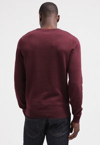 Pier One Sweter