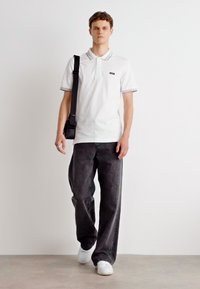 Calvin Klein MULTI TIPPING  - Polosärk - bright white/london fog