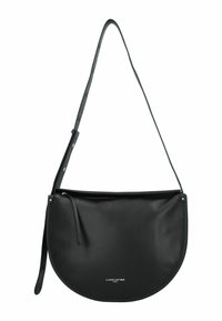 Borsa a spalla in pelle nera con forma curvata a mezzaluna, dotata di chiusura con zip, tracolla regolabile e logo del marchio impresso.