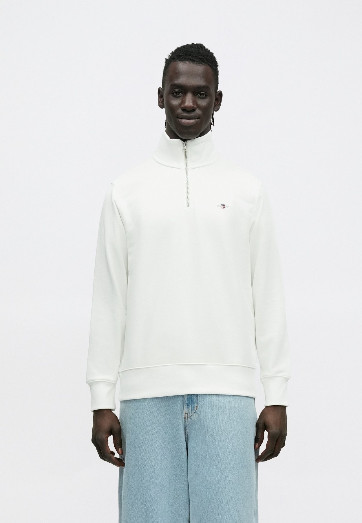 REG SHIELD HALF ZIP SWEAT