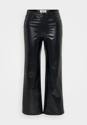 Mustat, kuvioidut keinonahkahousut liehuvalla siluetilla. Niissä on vetoketjullinen miehusta, vyölenkit ja koristeompeleet. Sileä, kiiltävä pinta.