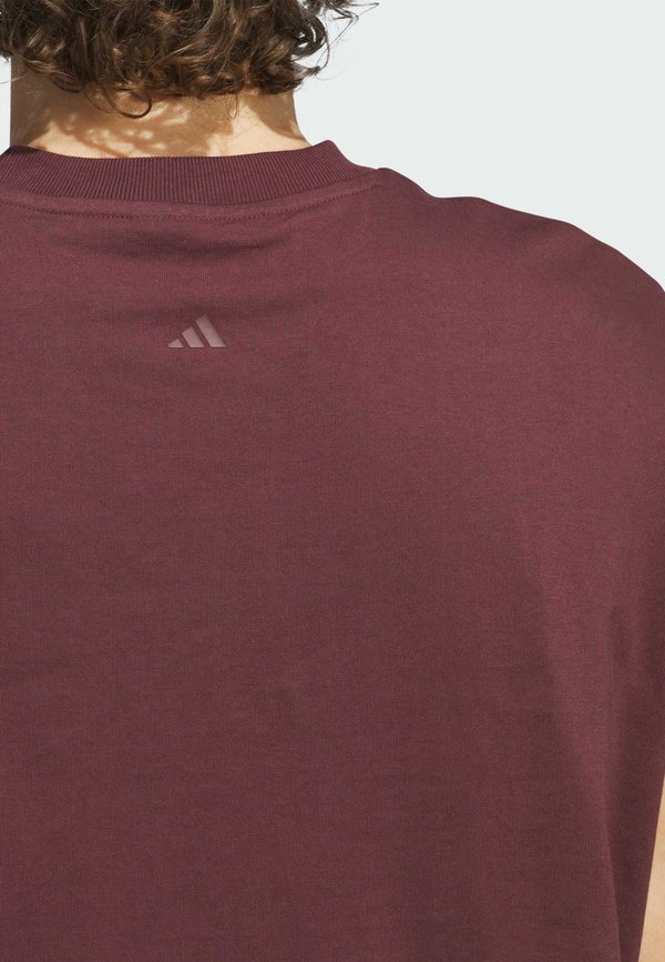 BASKETBALL SLEEVELESS - Print T-shirt - aurora ruby4