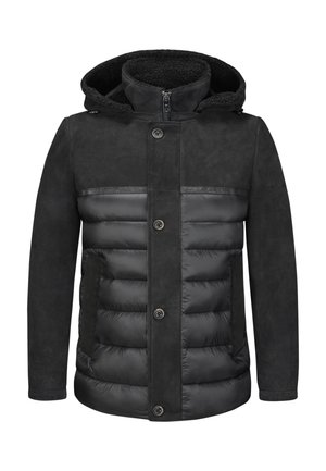 Schwarze Jacke mit einem plüschigen Kapuzen, die eine Mischung aus glatten und puffigen Texturen aufweist. Mit Knöpfen und Reißverschluss Detail. Stylisches, gestepptes Design.