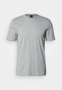 Kijelölve, silver-coloured