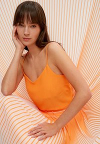 comma casual identity MIT SPAGHETTITRÄGERN - Top - orange