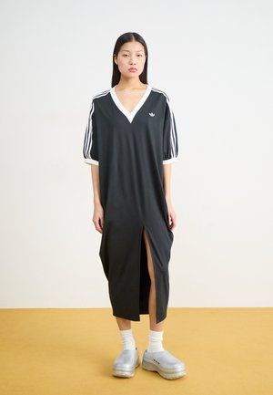 ADILENIUM SEASONAL 3 OVERSIZED V-DRESS - Trikotāžas kleita - black