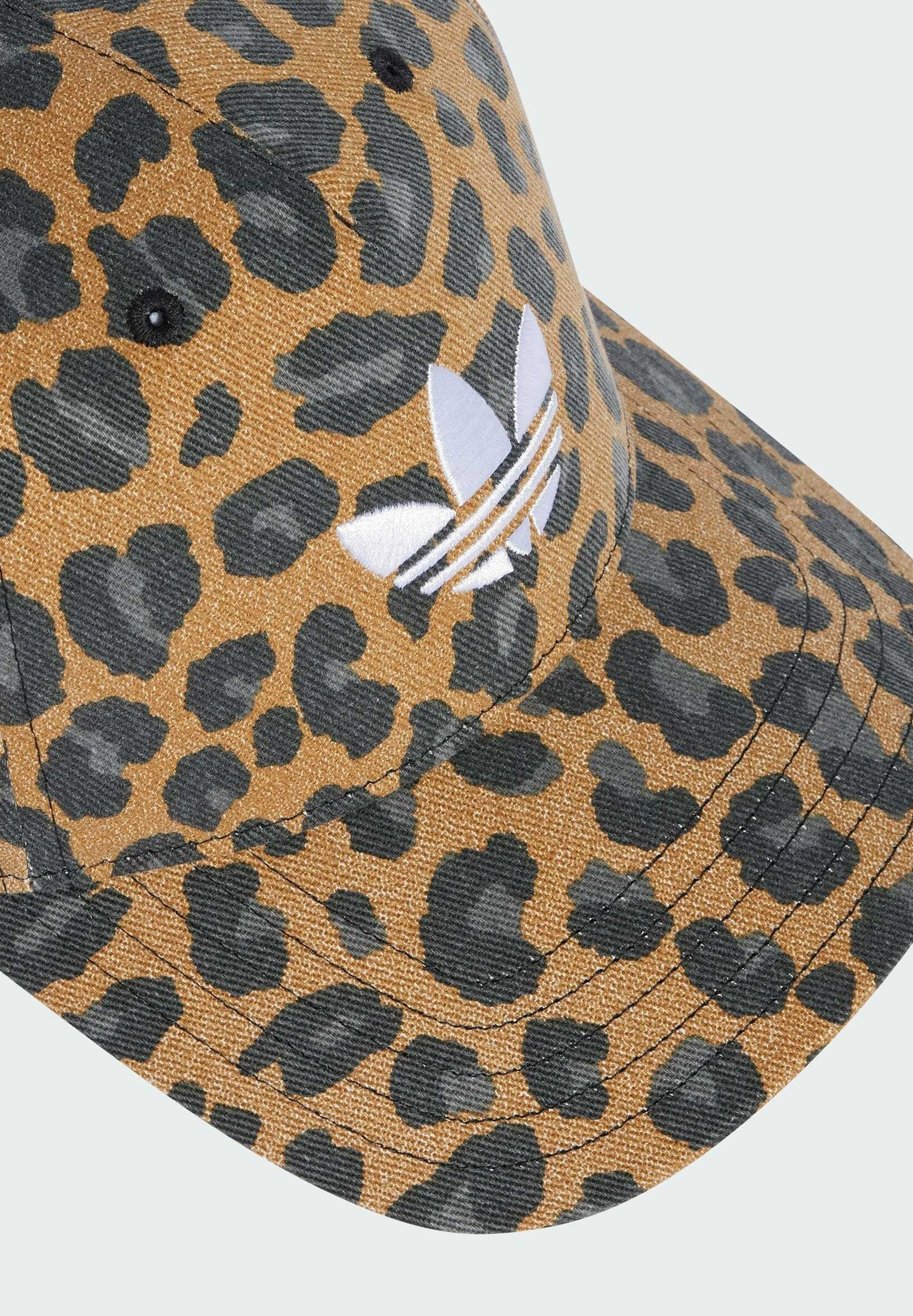 ■adidas■ Leopard Baseball Cap JW8035 adidas Leopard Baseball Cap - Grey | Free Shipping with
