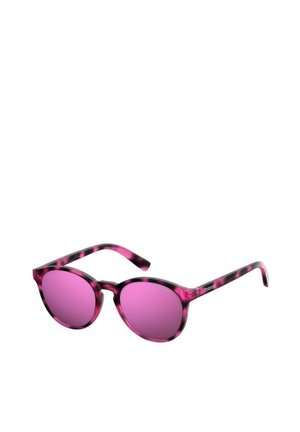 Lunettes de soleil en écaille de tortue rose avec des verres ronds et une teinte rose uni. Présente des branches fines avec le logo "Polaroid" sur le côté gauche.