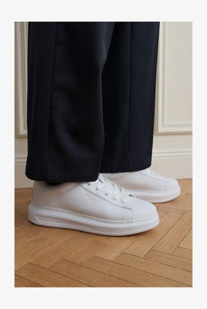 KARL LAGERFELD, MEN KAPRI - Αθλητικά παπούτσια - white