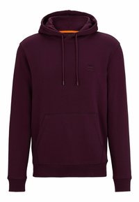 Mörkröd hoodie i mjukt material, med en framficka av typ kangaroo, snodd i huvan och en subtil logotyp på bröstet.