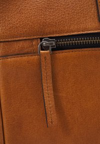 Still Nordic stillClean Brief 2 room - Klēpjdatora soma - light cognac