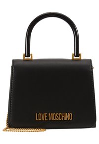 Czarna torebka Moschino Love z usztywnianym uchwytem u góry, złotym łańcuchem oraz złotym napisem z logo na przedniej klapie.
