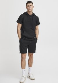 INDICODE JEANS IDNILSSON - Kratke hlače - black