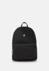 POPPY BACKPACK - Matkakott - black