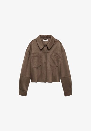 Brązowa kurtka z sztucznego zamszu, krótka, z kołnierzykiem, dwoma kieszeniami na piersiach i długimi rękawami, z zapięciem na guziki i przeszyciami.