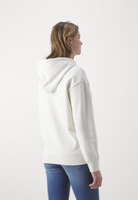 Levi's® GRAPHIC STANDARD - Felpa - cloud dancer