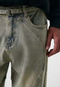 Don't Waste Culture MACAU UNISEX - Traperice opuštenog kroja - acid pale