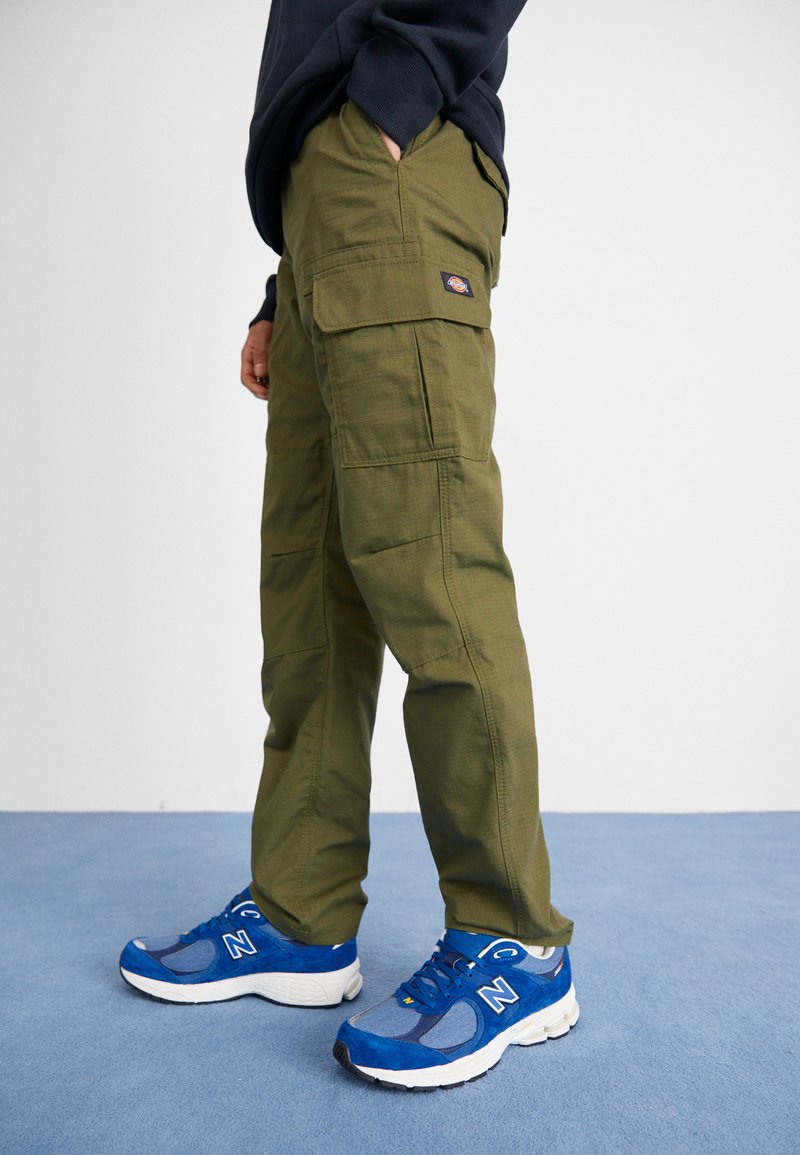 Dickies - MILLERVILLE - Oldalzsebes nadrágok - military green, Nagyítás