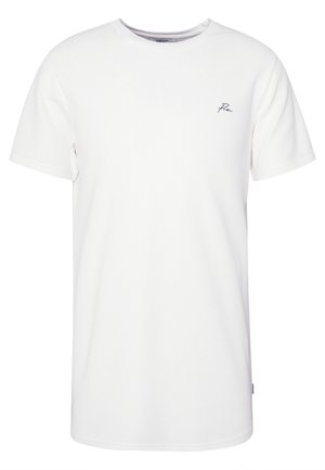 Weißes T-Shirt mit kurzen Ärmeln und Rundhalsausschnitt, mit kleinem schwarzem "Prem"-Logo auf der linken Brust und einem Stoffetikett an der linken Seitennaht.