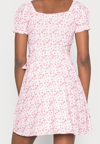 Hollister Co. Vardagsklänning - pink