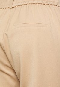 Vero Moda VMMAYA SOLID PANT - Calças - tigers eye