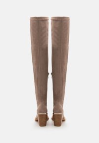 Alma en Pena Botas de tacón - beige